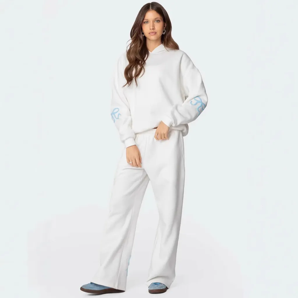 Women's Outdoor Sports And Casual Loose Bow Printed Sweater - White