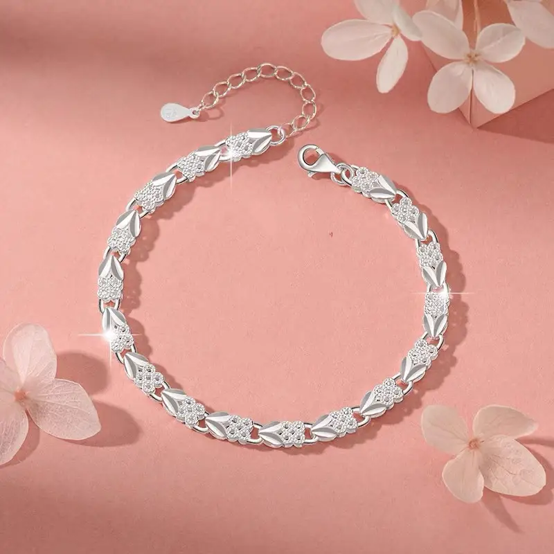 Fashionable High-grade Light Luxury Bracelet For Women