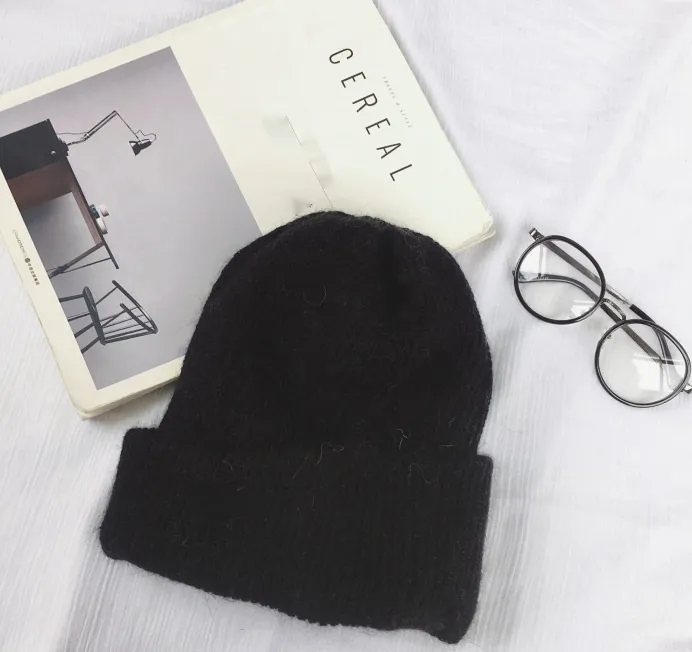 Autumn Winter Rabbit Hair Winter Skullies Hat - Black