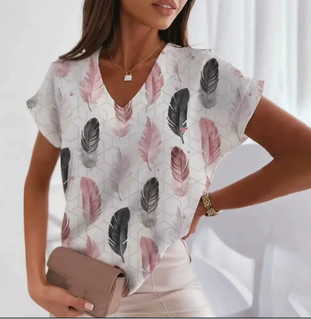 Loose V-Neck Heart Print Short Sleeve Ladies T-Shirt
