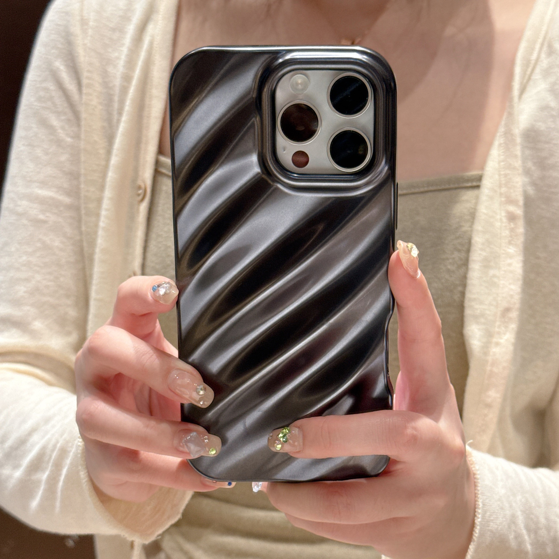 Matte Plating Shell Water Ripple Applicable Mobile Phone Soft Case – Matte Black, Iphone 11