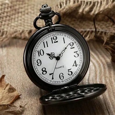 Retro Double-Sided Light Quartz Pocket Watch