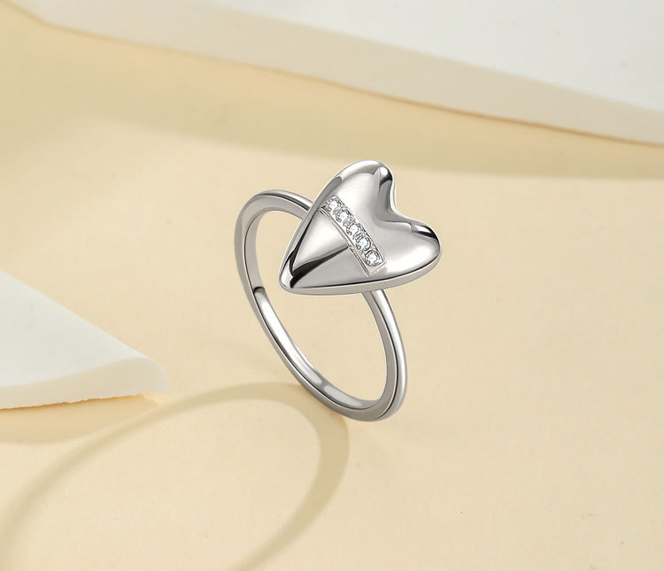 Three-dimensional Loving Heart Zircon Ring For Women