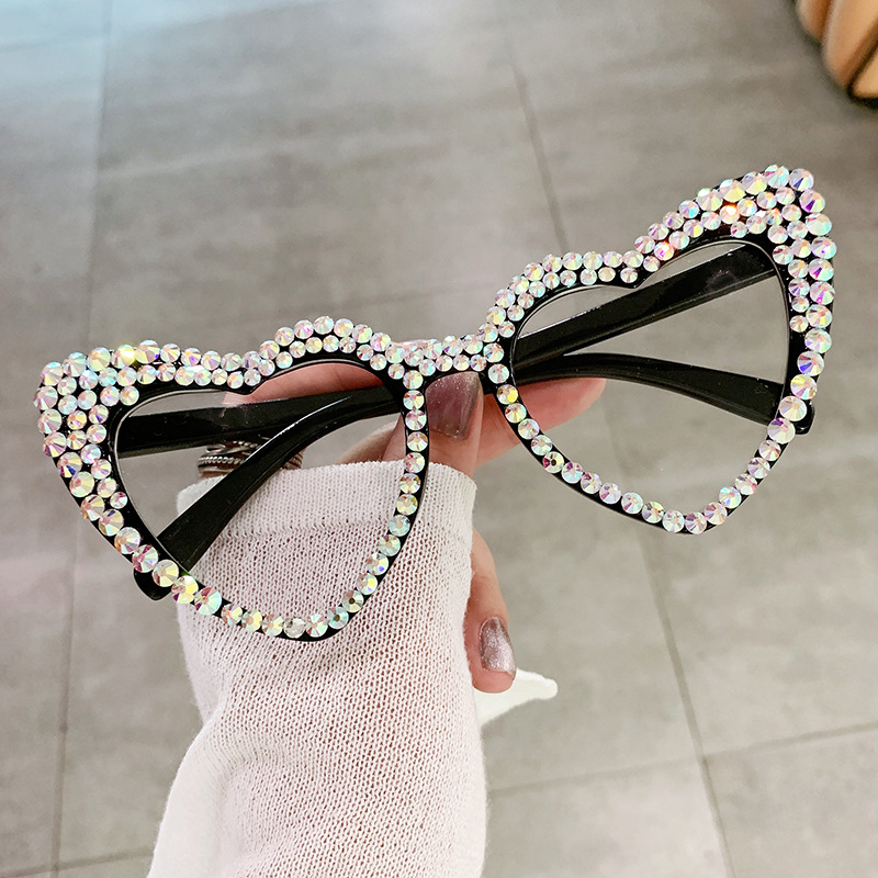 Female Cute Cat Eye Heart-shaped Sun Glasses - Image 7