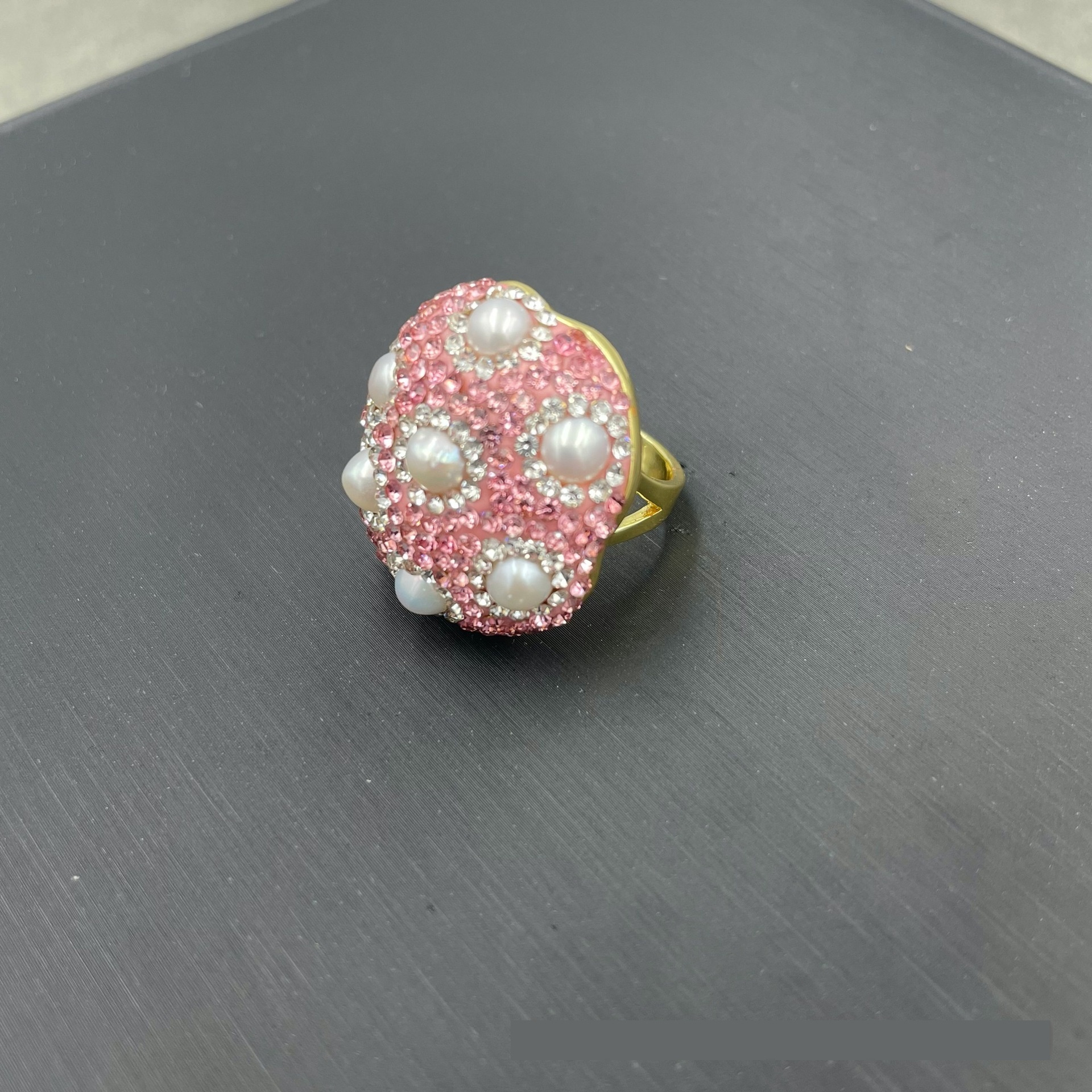 Natural Freshwater Pearl Green Inlaid Ring
