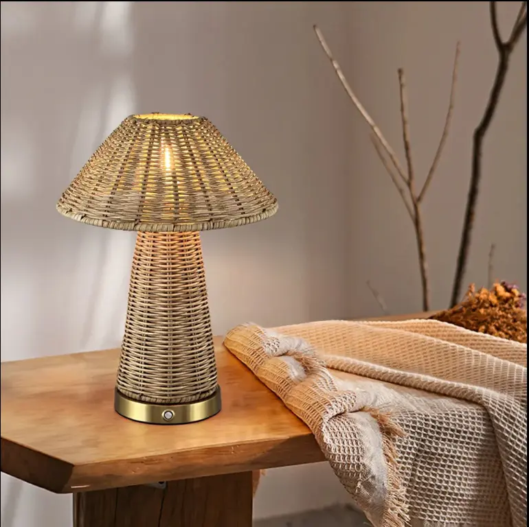 Alloy Desk Lamp