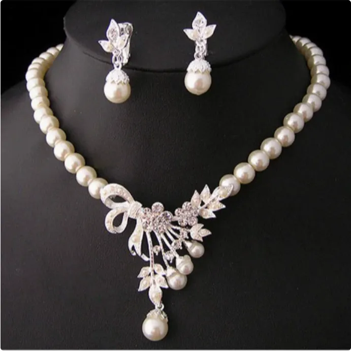 Wedding ladies, bridal ornaments, gowns, pearls, necklaces