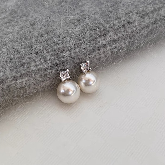 White Pearl Ear Studs