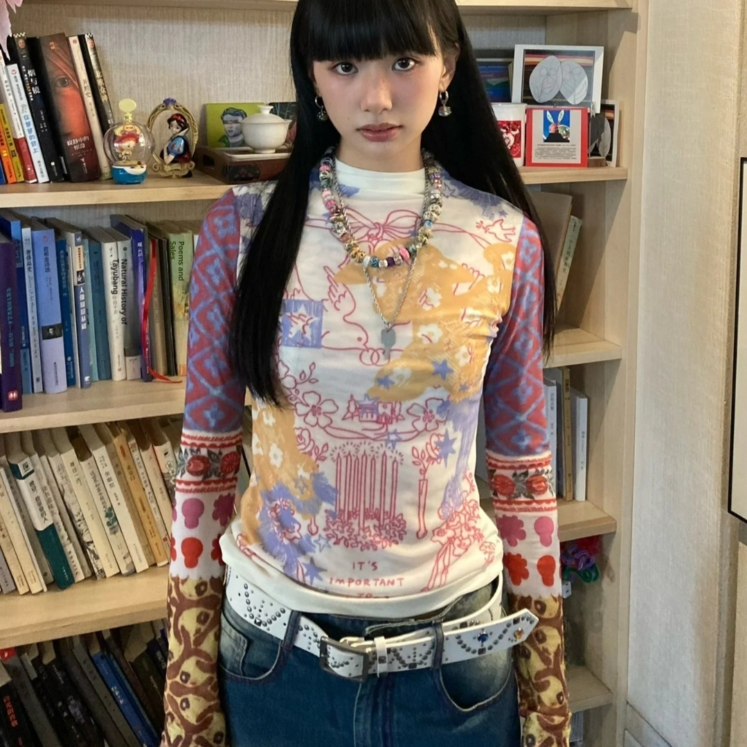 Top Graffiti Printing Contrast Color Mesh T-shirt Women's Spring