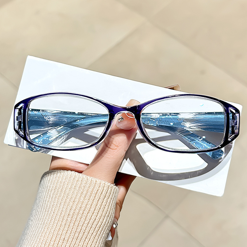 Women's Fashionable Printed Reading Glasses - Image 3
