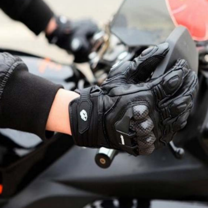 Motorcycle Locomotive Knight Carbon Fiber Leather  Four Seasons Anti-fall Riding Gloves