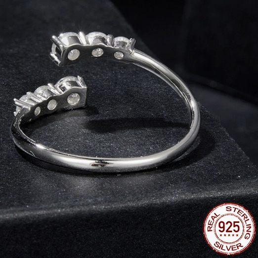 Sparkling Mozambique Diamond Charm Ring