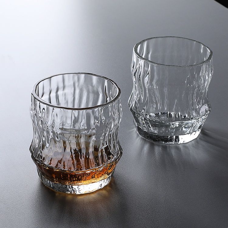 كوب ويسكي ياباني زجاجي بتصميم يدوي شرقي