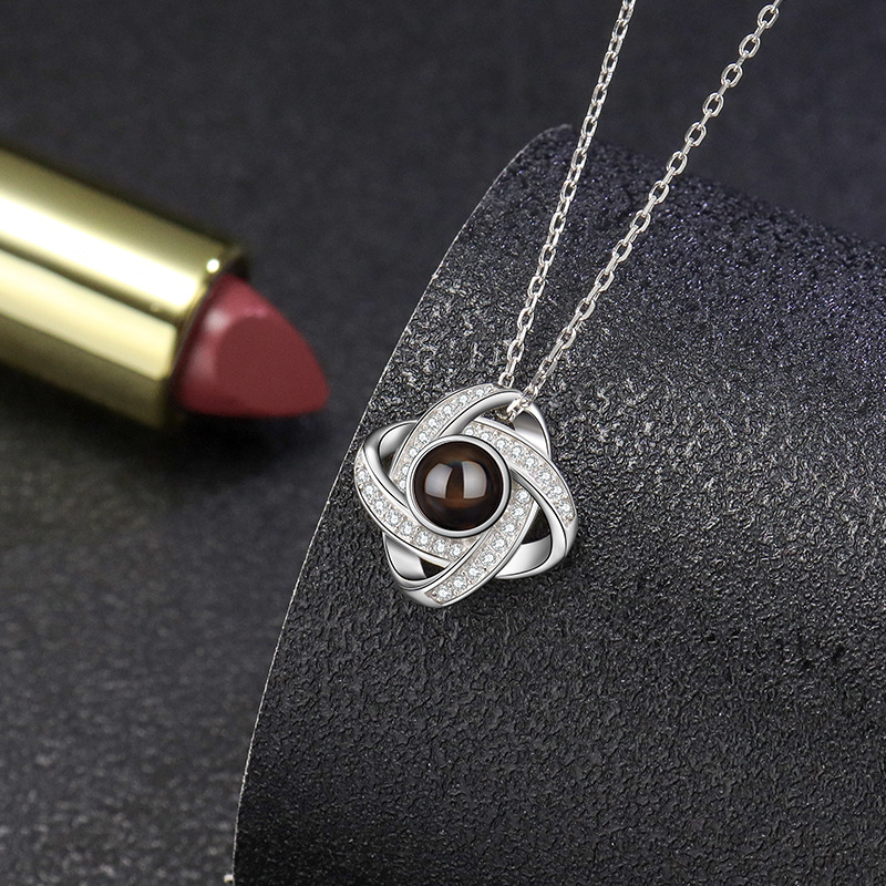 Women's Fashion Irregular Pendant Personalized Projection Necklace