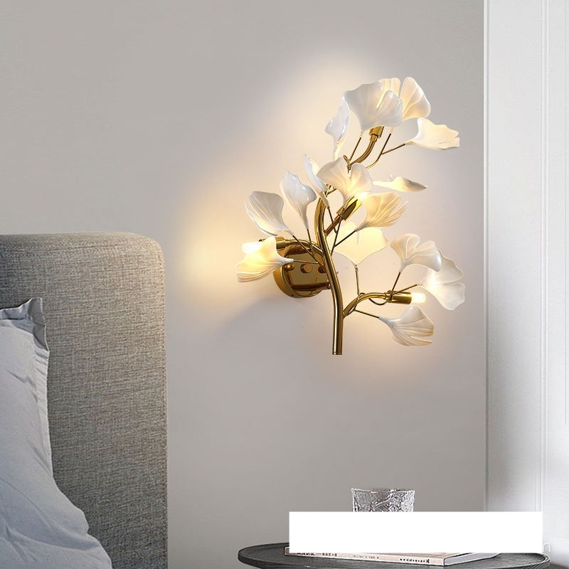 Ginkgo Leaf Wall Lamp Light Luxury Living Room Sofa Wall Light Bulb - Image 1