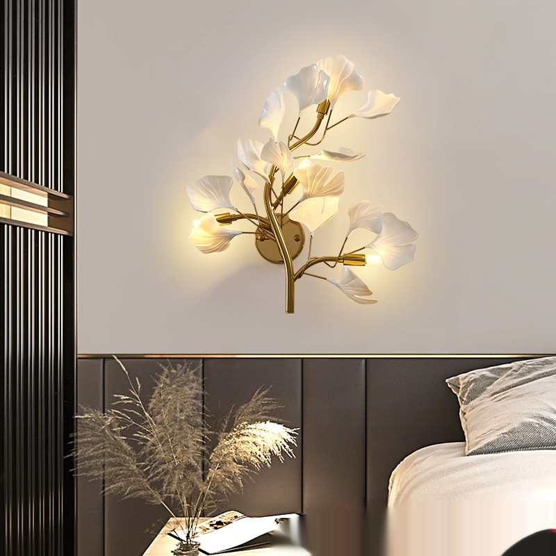 Ginkgo Leaf Wall Lamp Light Luxury Living Room Sofa Wall Light Bulb - Image 2