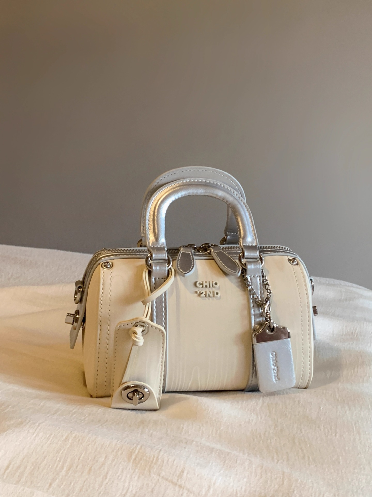 https://oss-cf.cjdropshipping.com/product/2025/04/09/03/16eca0ba-fd6c-4e13-8aa4-857e46e928e0.jpg