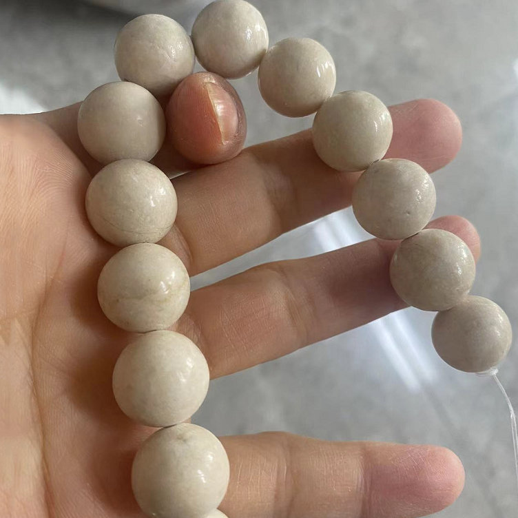 High-Grade Brown Simple Autumn And Winter Clavicle Chain Necklace