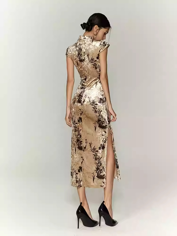 Chinese Velvet Swaying Posture Elegant Cheongsam Dress