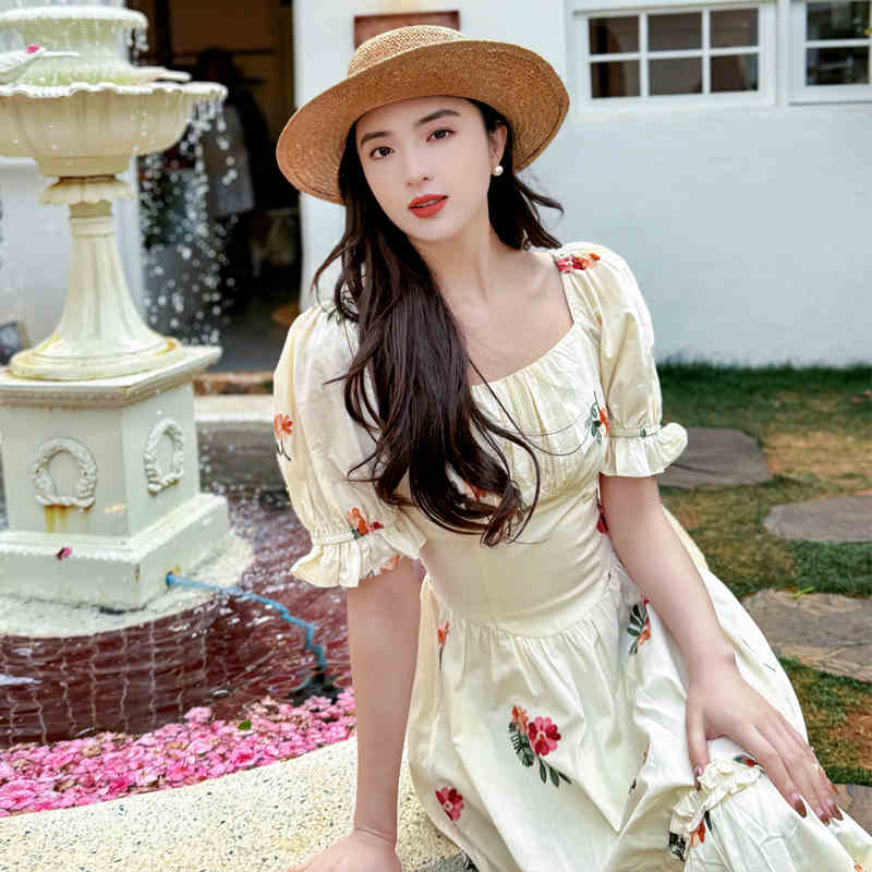 Embroidered Flower Dress Square Collar Puff Sleeve Large Swing Dress