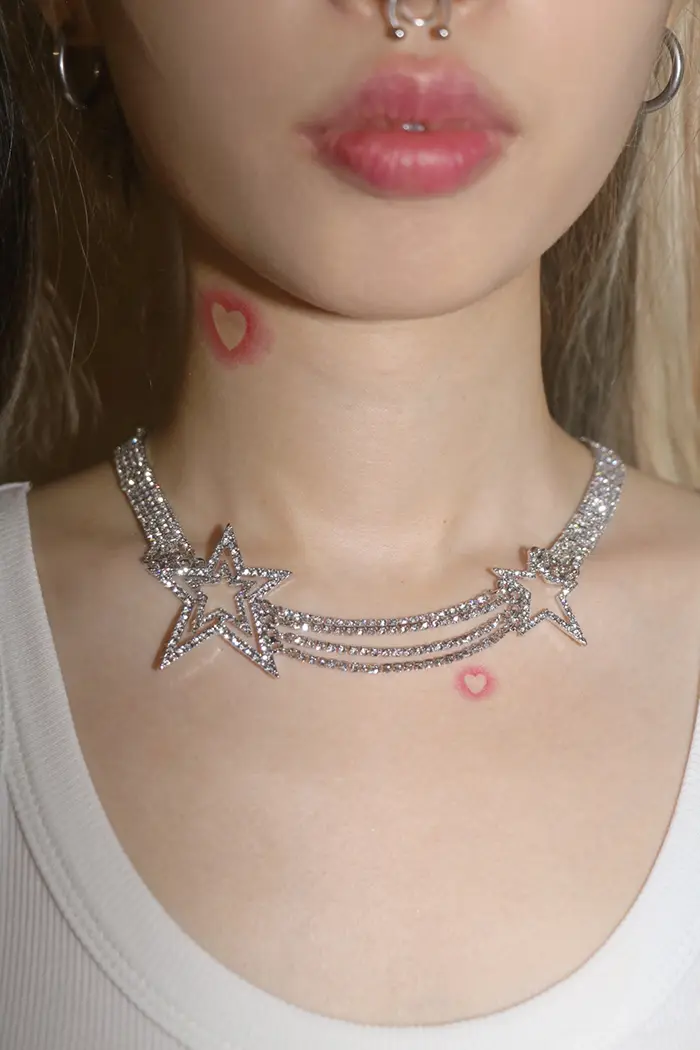 Crystal Pentagram Retro Full Diamond Niche Necklace