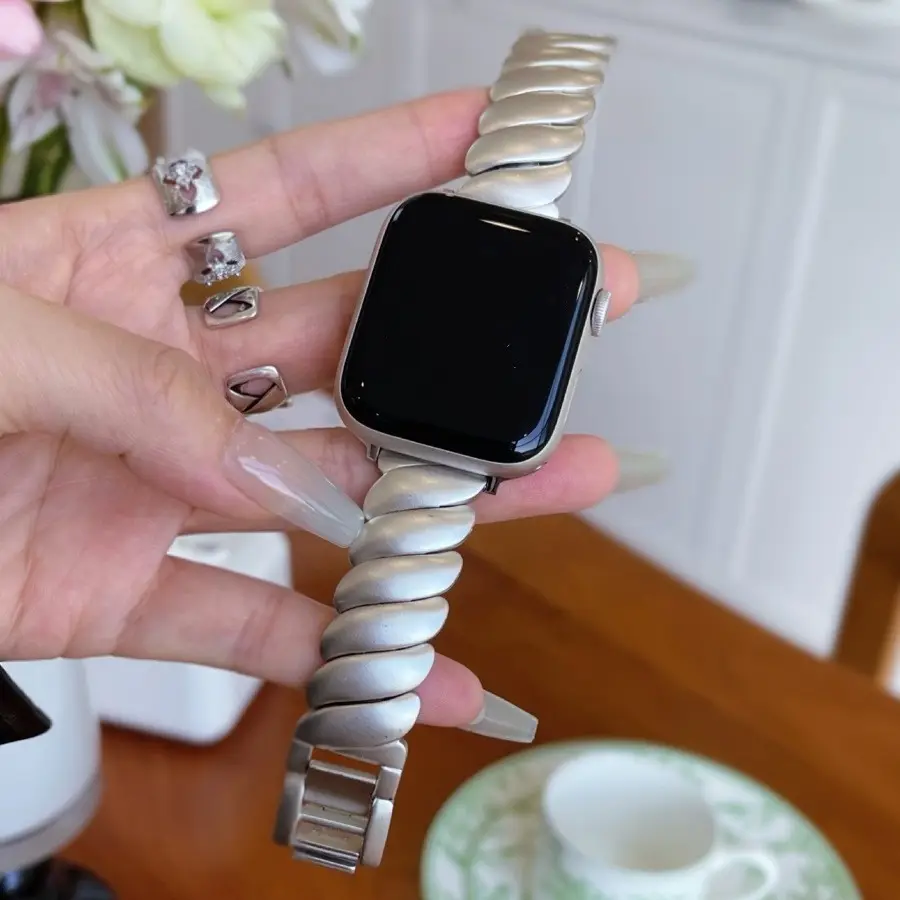 Simple Solid Color Metal Twist Watch Band