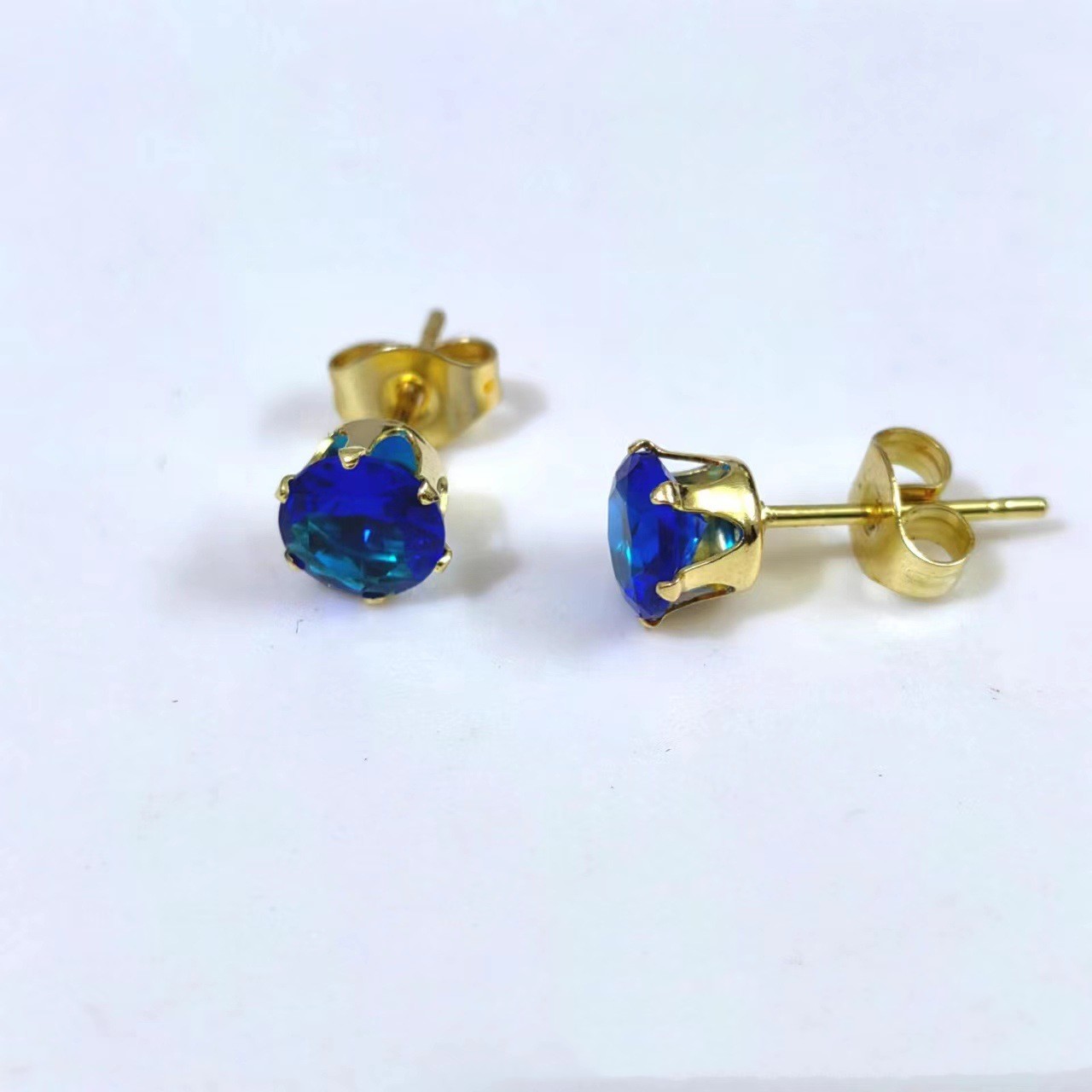 Titanium Steel Six-claw Color Zircon 12 Colors Diamond Stud Earrings