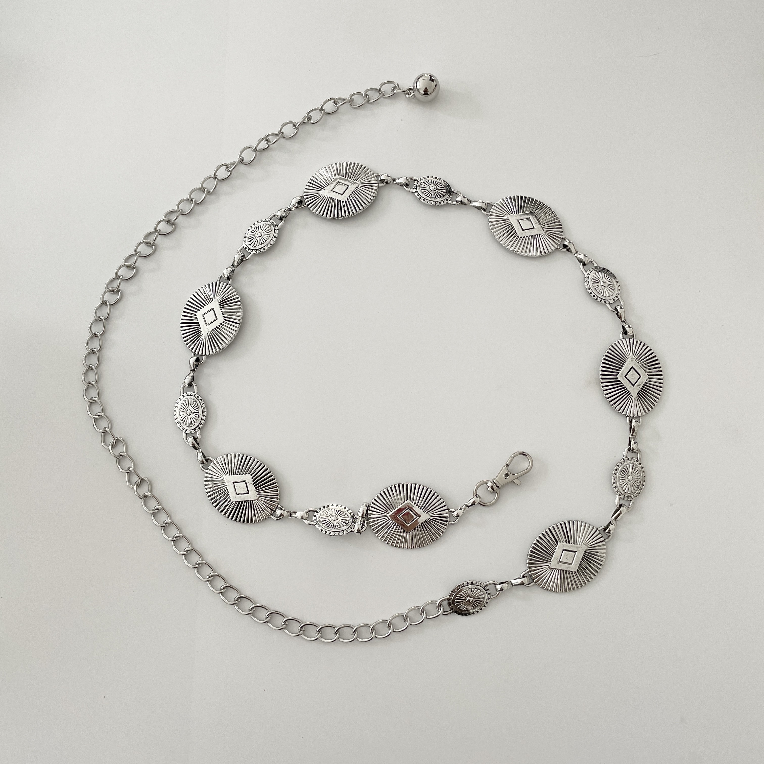 Retro Ethnic Pattern Oval Metal Waist Chain