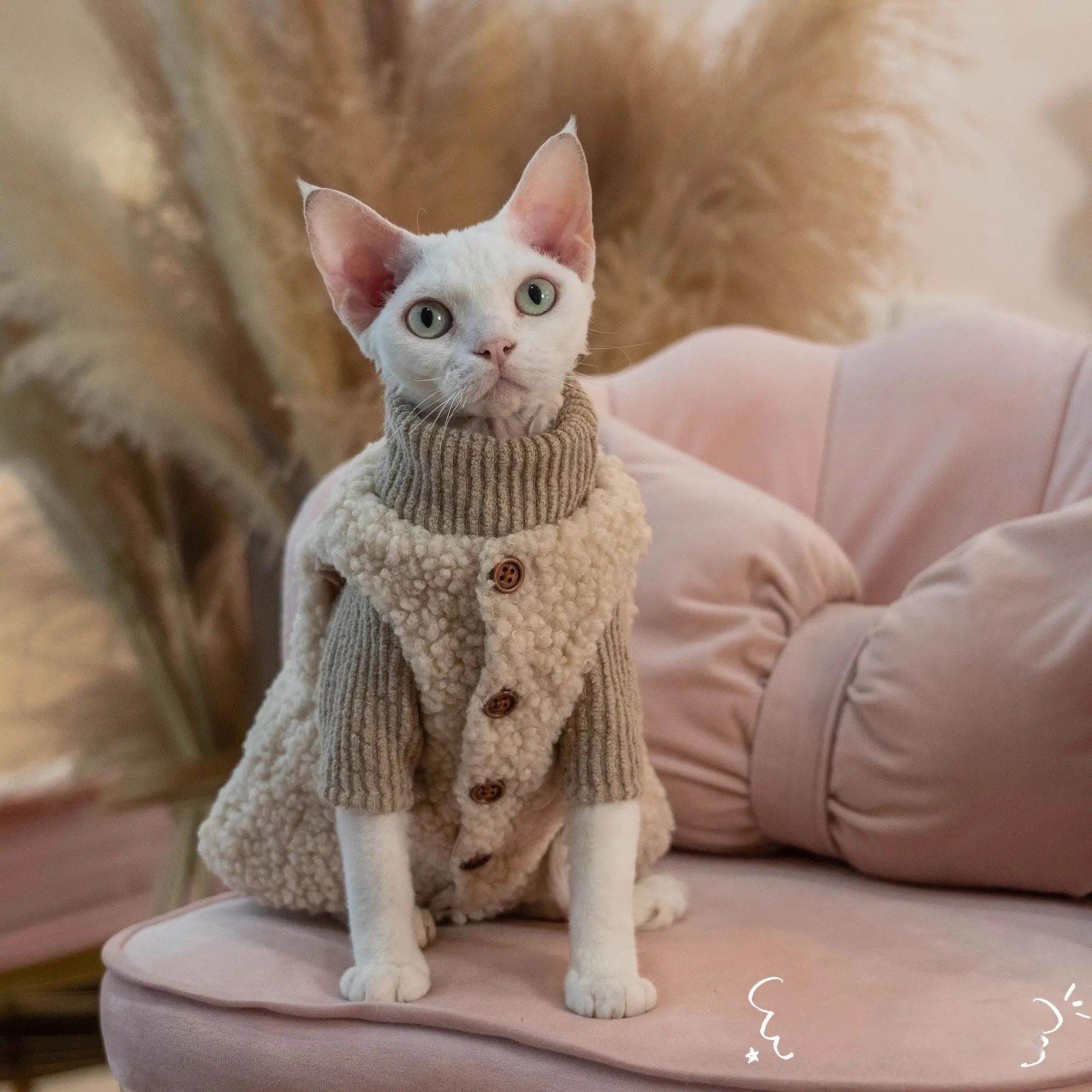 Warm Sphynx Cat Lambswool Sleeveless Sweater