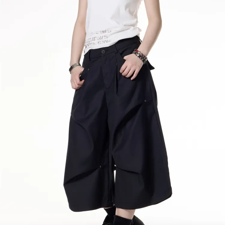 Rivet Pleated Loose-fitting Wide-leg Short Jumpsuit - Black