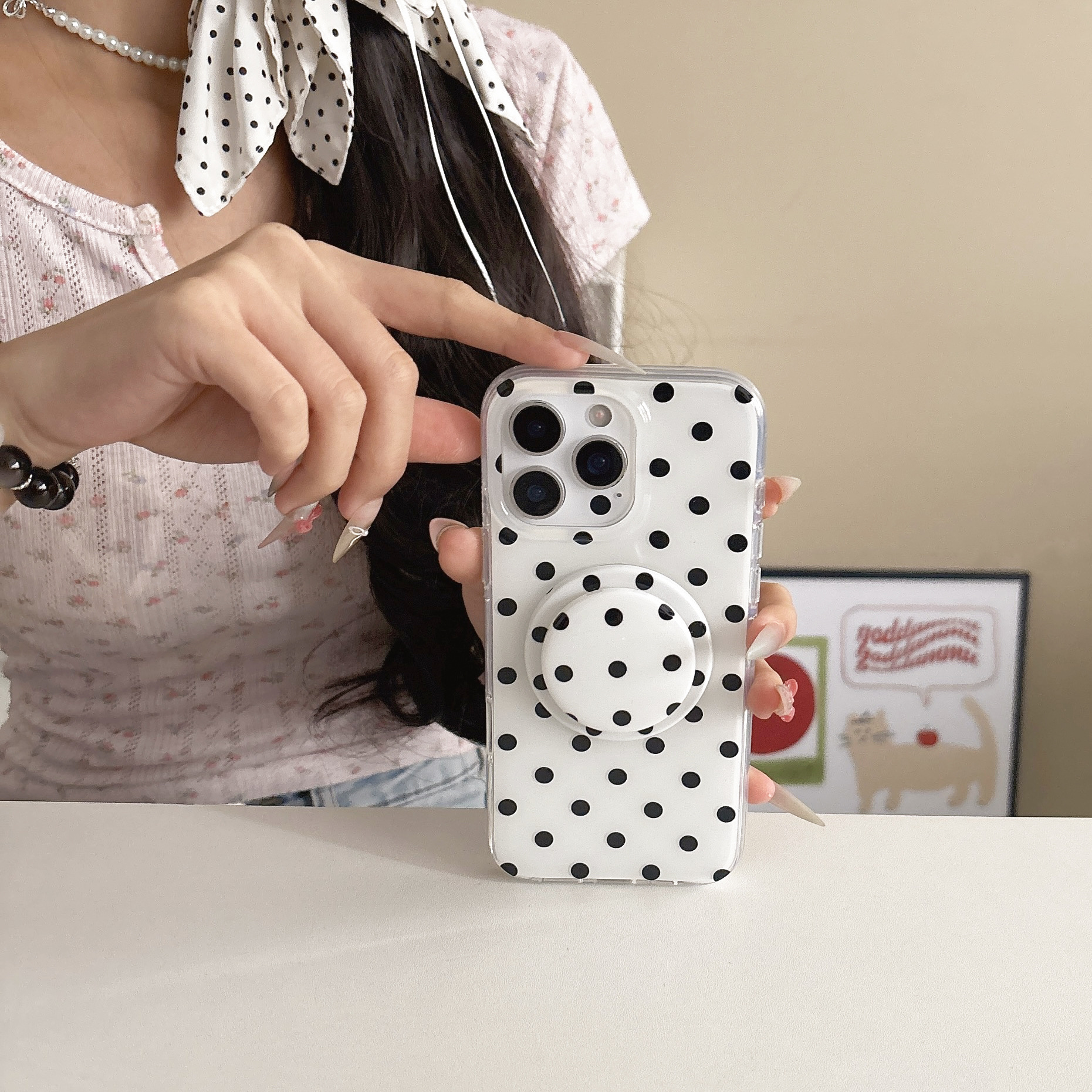 Polka Dot Phone Case Magnetic Bracket - Image 5