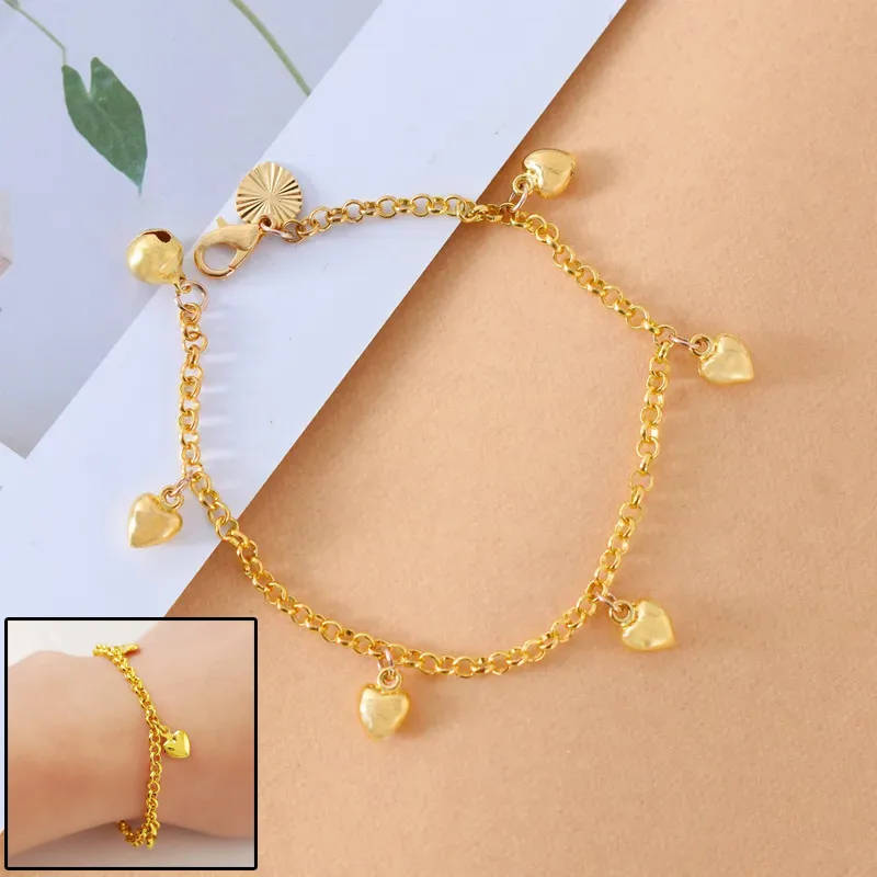 New Simple and Versatile Women Heart Charms Bracelet