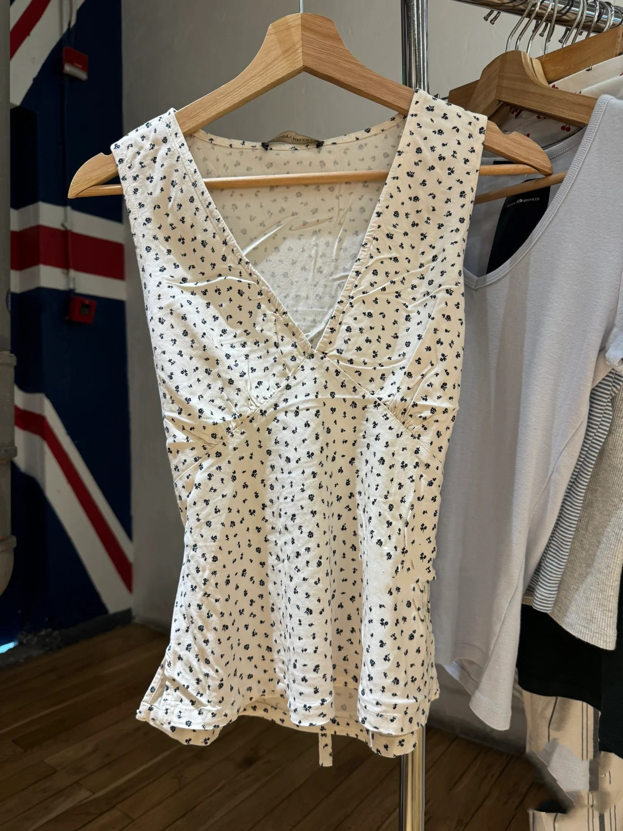 Women's Tied Slim Fit Slimming Sleeveless Top