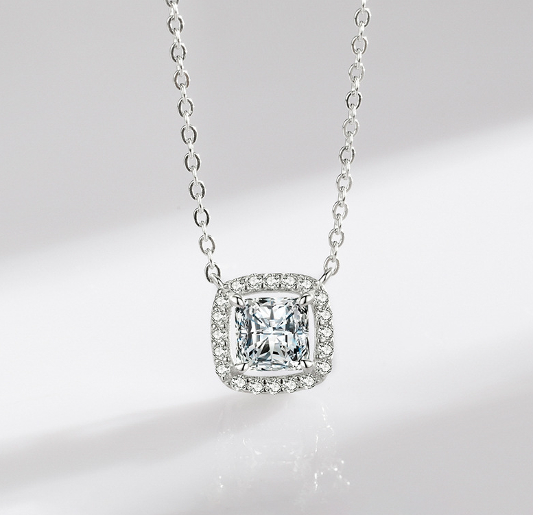 S925 Sterling Silver Super  Zircon Artificial Diamond Necklace Light Luxury