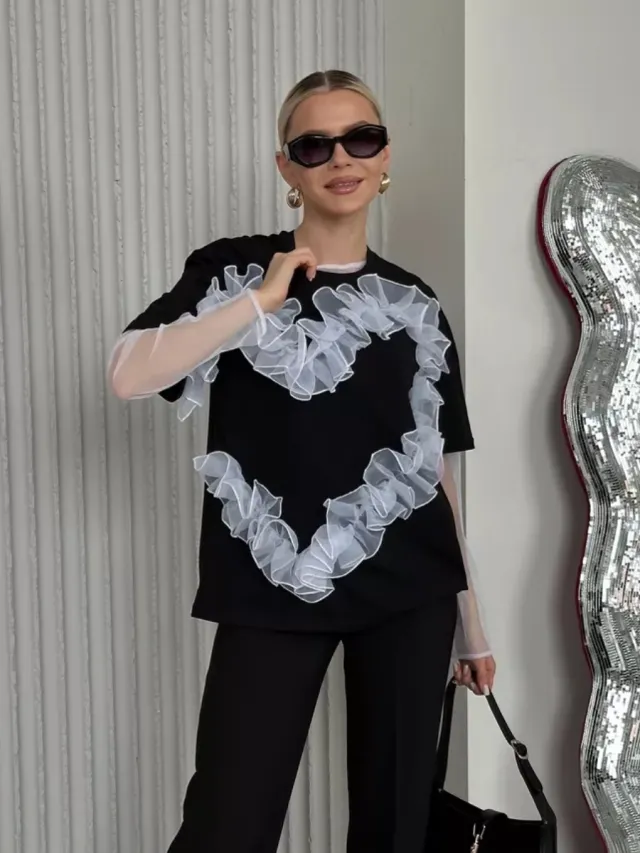 Heart Organza Pleated Patchwork Round Neck Loose fitting Pure Cotton Top Black - Shop at LoveMi
