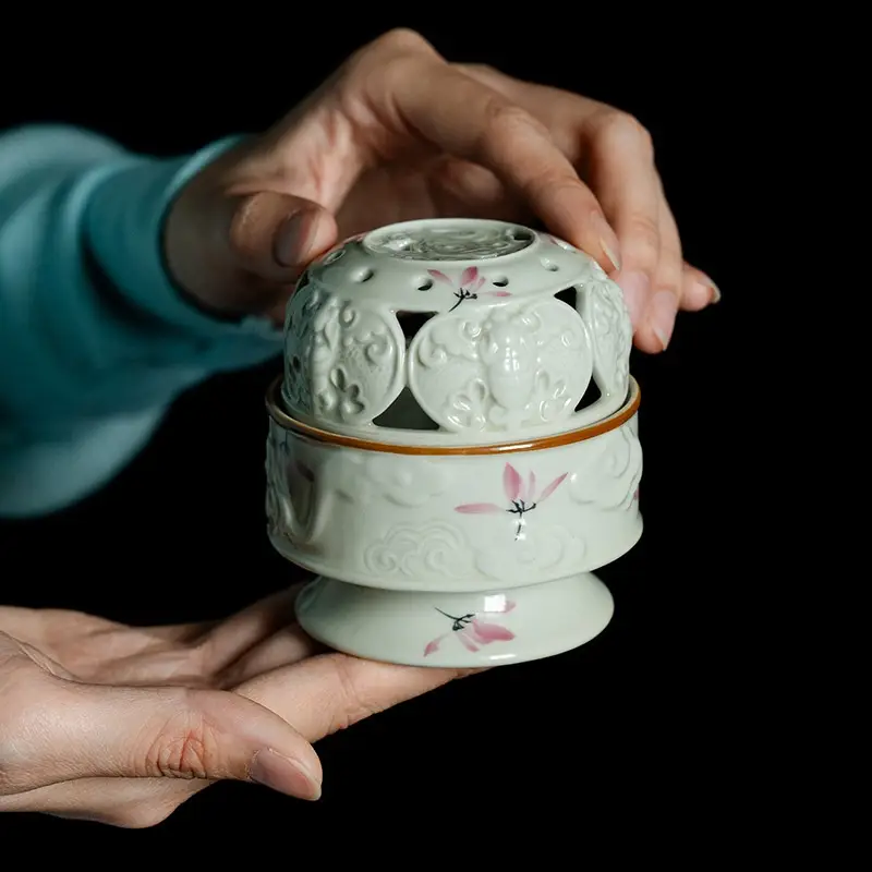 Hand Drawn Orchid Xiangyun Ceramic Incense Burner