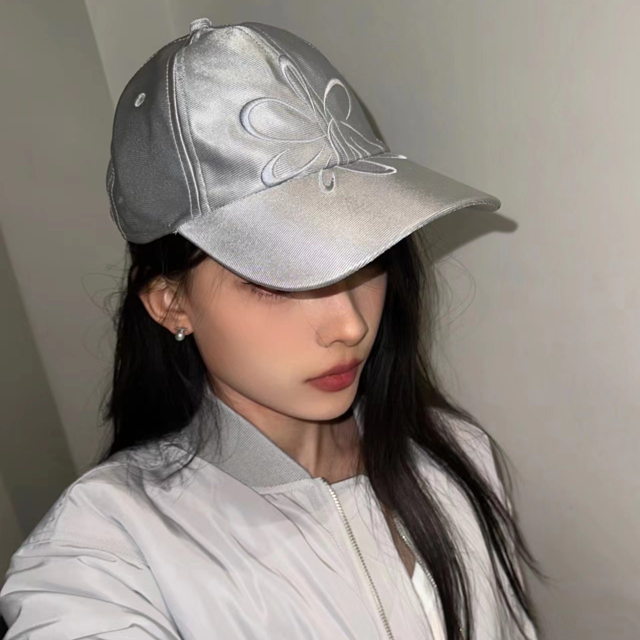 Silver Embroidered Duckbill Cap