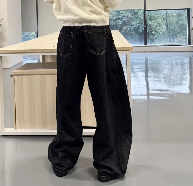 Curved Blade Shaped Original Beef Jeans