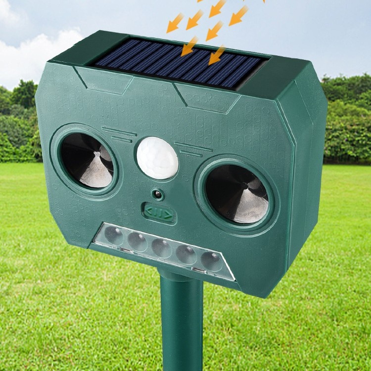 Outdoor Solar-powered Animal Repeller