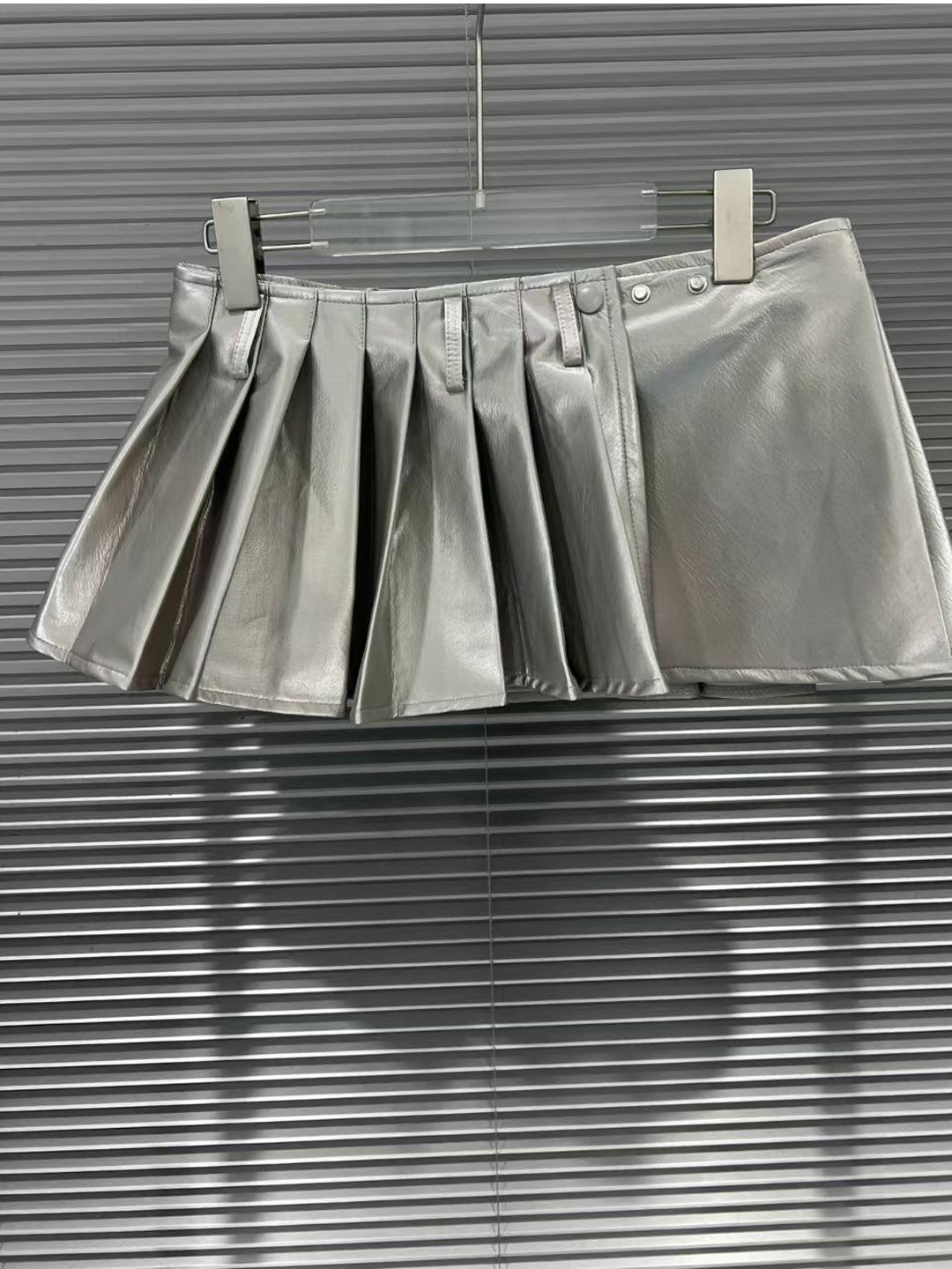 https://oss-cf.cjdropshipping.com/product/2025/05/19/00/ed2ac4d4-3f26-40a1-9a75-570921902660.jpg