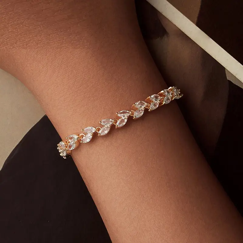 Fashion Elegant Olive Leaf Shining Bracelet Copper Material White Gold Plated Ornament Wheat