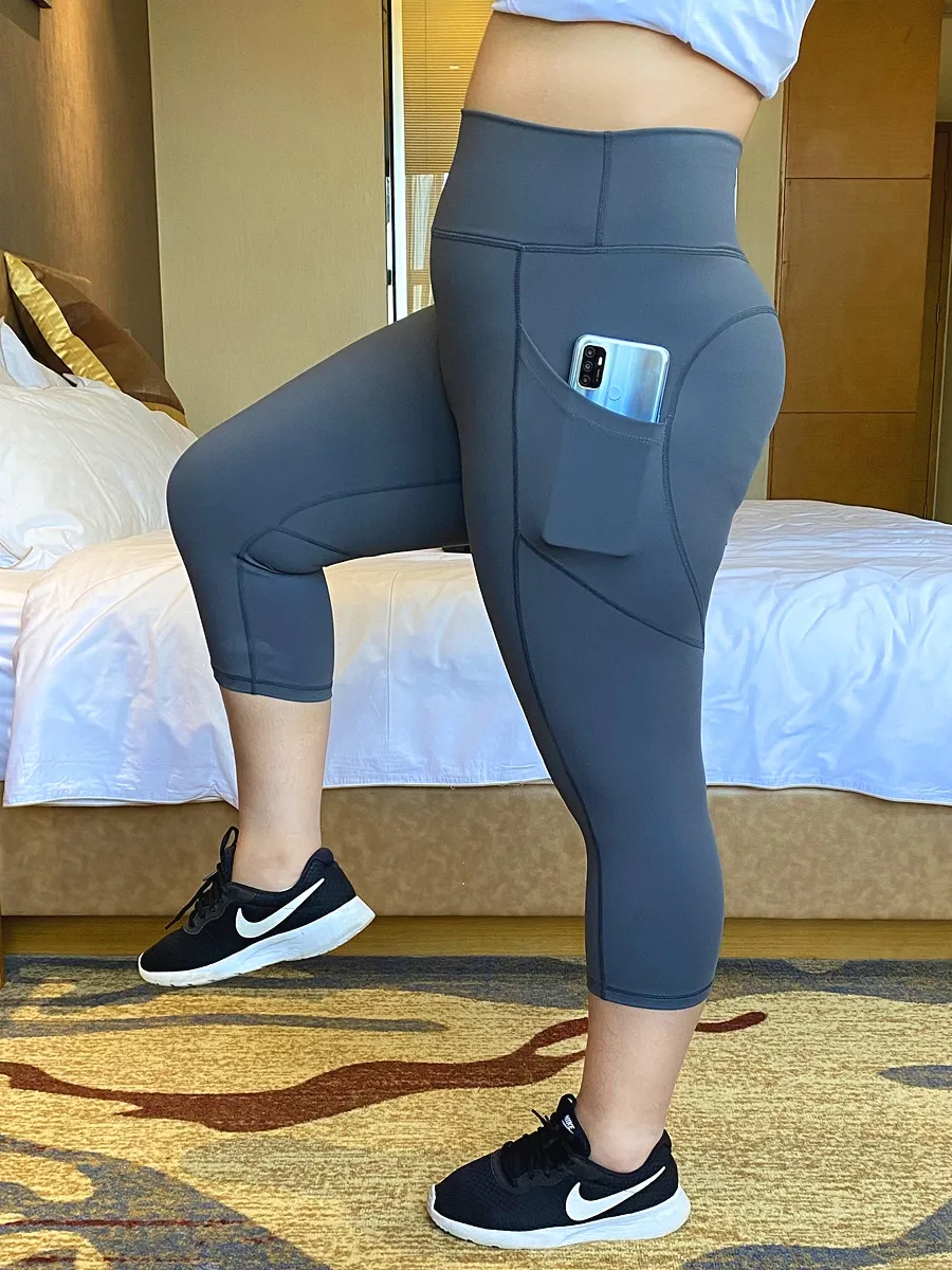 Plus Size Yoga Pants Nude Feel Breathable High Top Sports Fitness Pants - Grey Cropped Pants