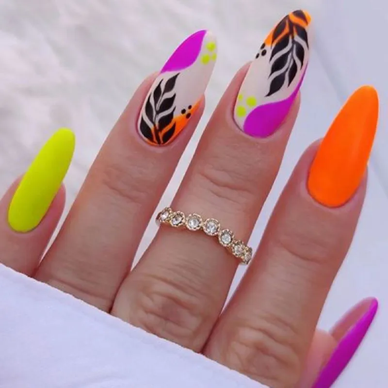Wear Armour Medium Almond Frosted Nail Stickers
