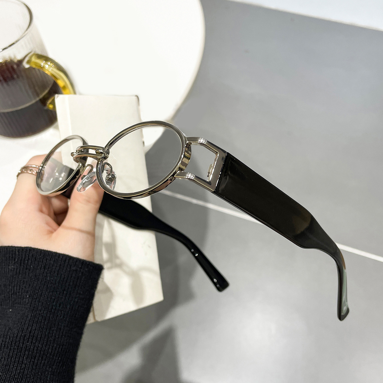 Glasses-Model 8