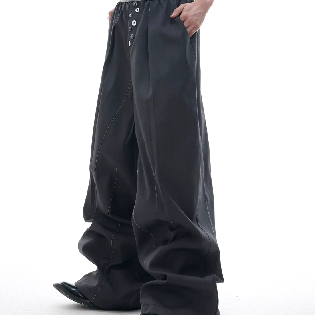 Drooping Straight Suit Pants Button Open Line