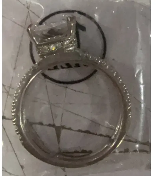 Zircon ring