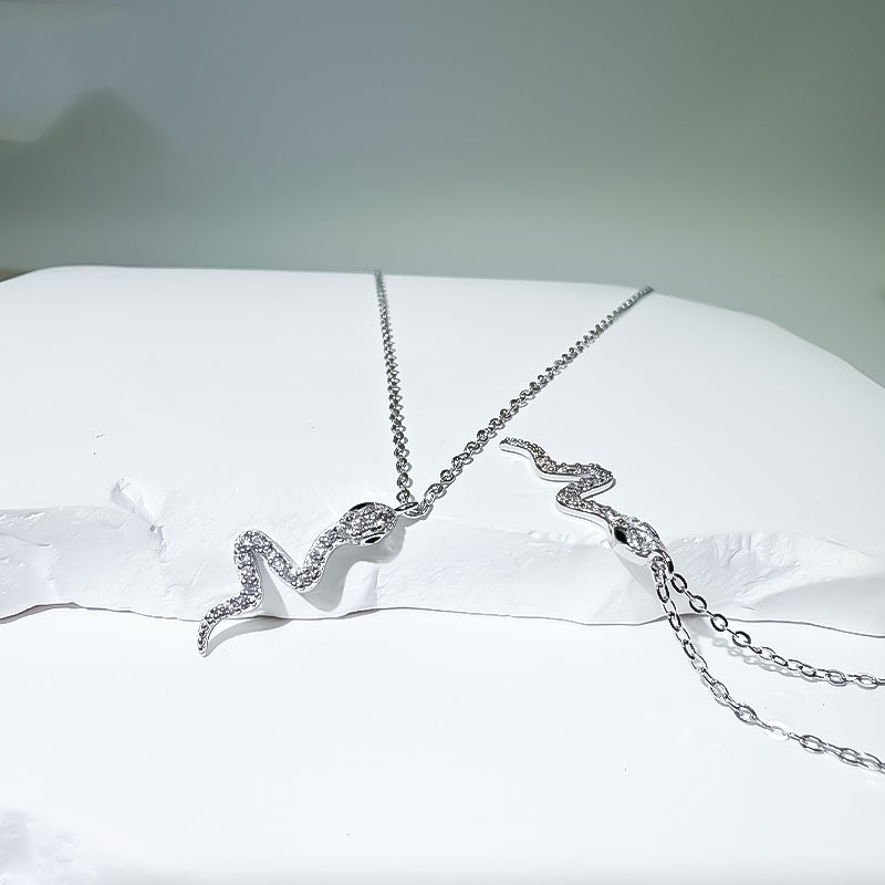 Niche Personality All-match Light Luxury Clavicle Chain
