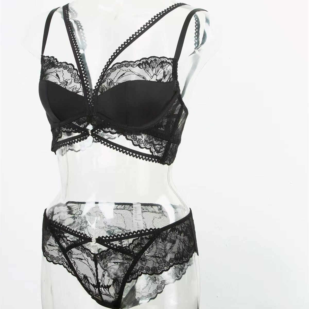 Sexy Ultra-thin Lace Anti-Sagging Bra Set
