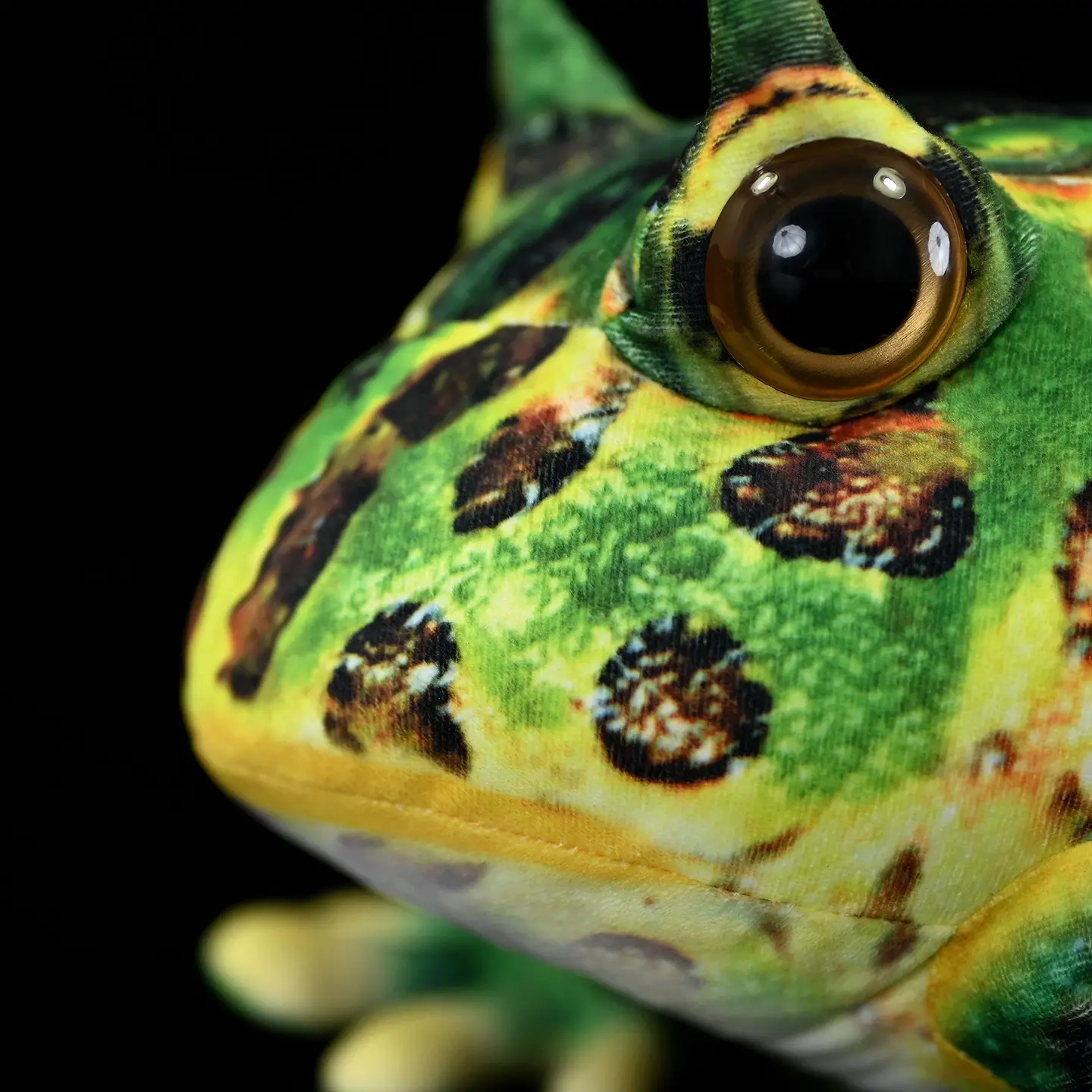 Cute Plush Toy Of The Life-sized Tyrant Horned Frog Doll