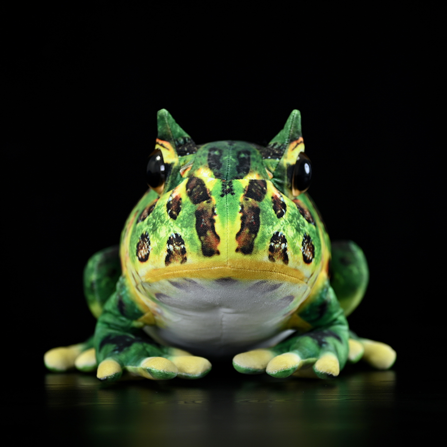 Cute Plush Toy Of The Life-sized Tyrant Horned Frog Doll